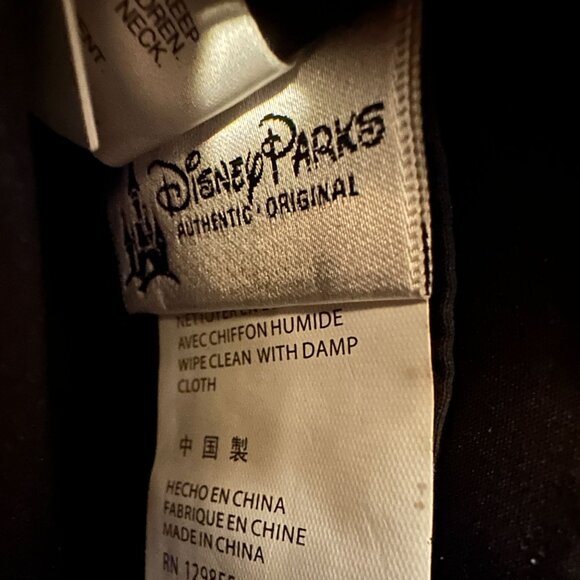 NWT Disney Parks Retro Collage Zip Wallet – Mickey, Minnie, Donald, Figaro, Dumb - Picture 3 of 3